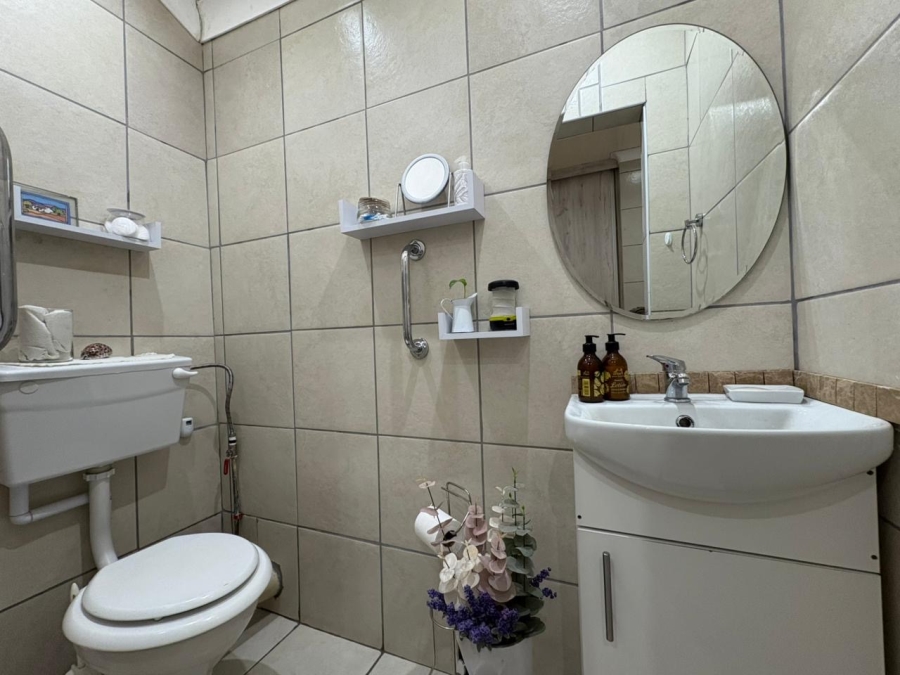 3 Bedroom Property for Sale in Oos Einde North West